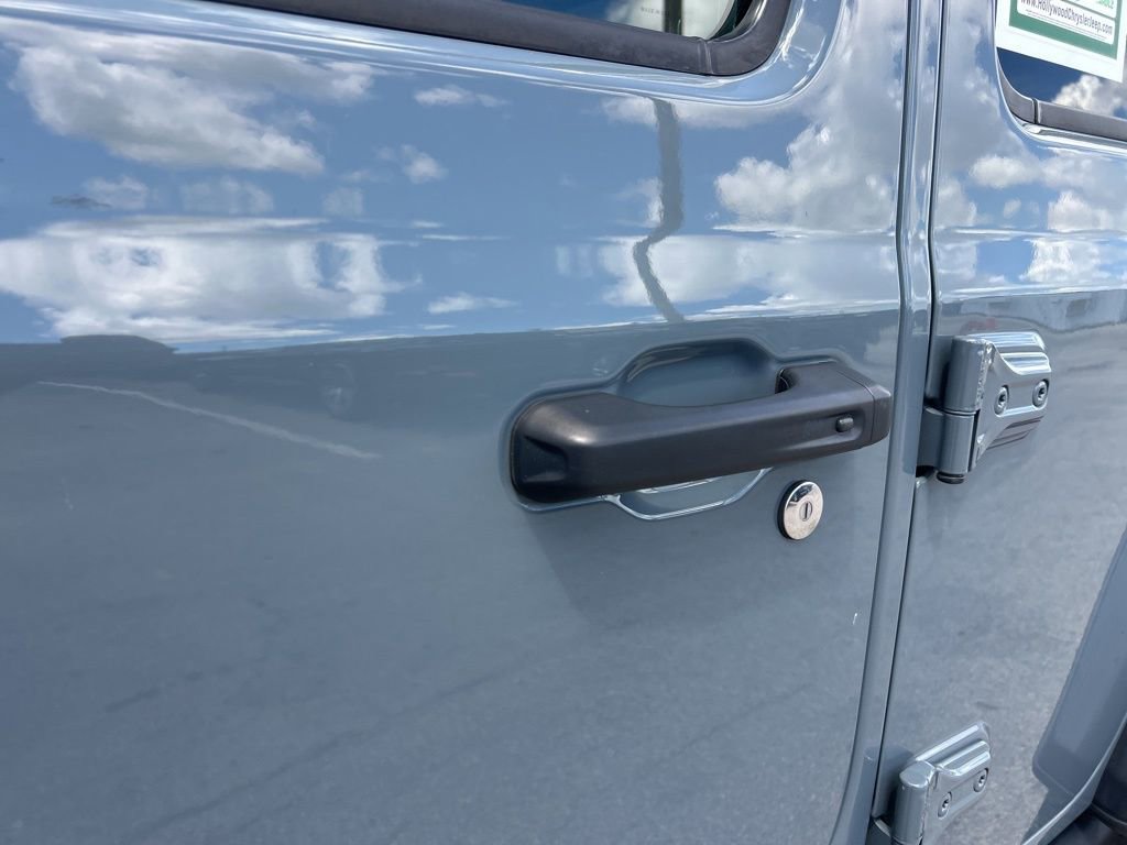 Certified 2025 Jeep Wrangler Unlimited Rubicon image 20