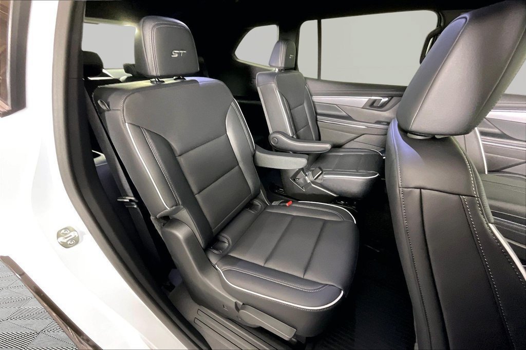 New 2027 Buick Enclave Sport Touring FWD image 11