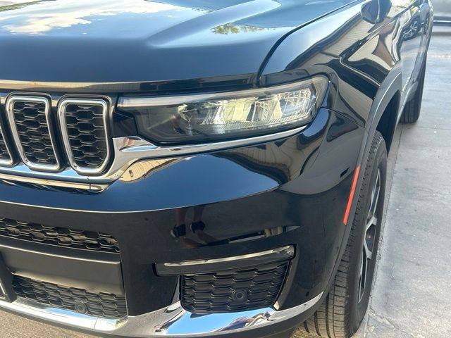 Used 2023 Jeep Grand Cherokee L Limited w/ Luxury Tech Group II AWD/4WD image 10