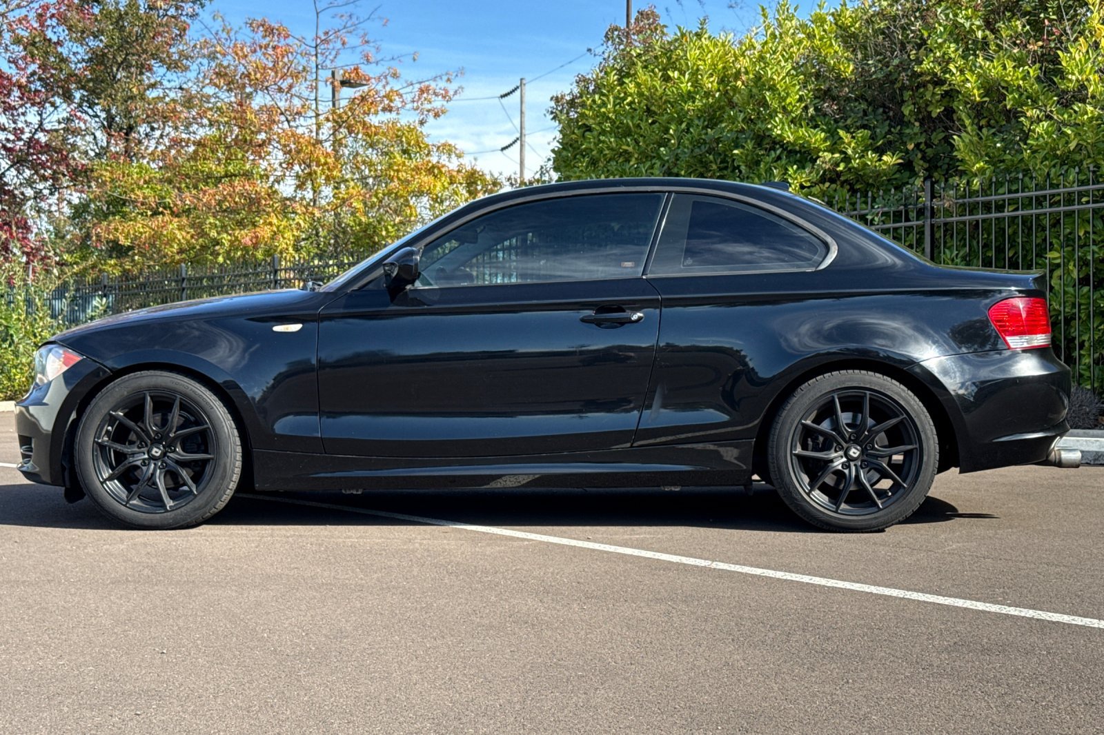 Used 2011 BMW 128i Coupe RWD image 7