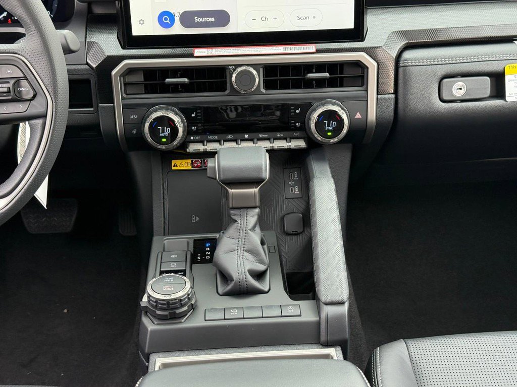 New 2026 Toyota 4Runner Limited AWD/4WD image 11