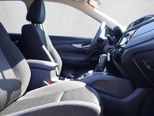Used 2018 Nissan Rogue S image 25