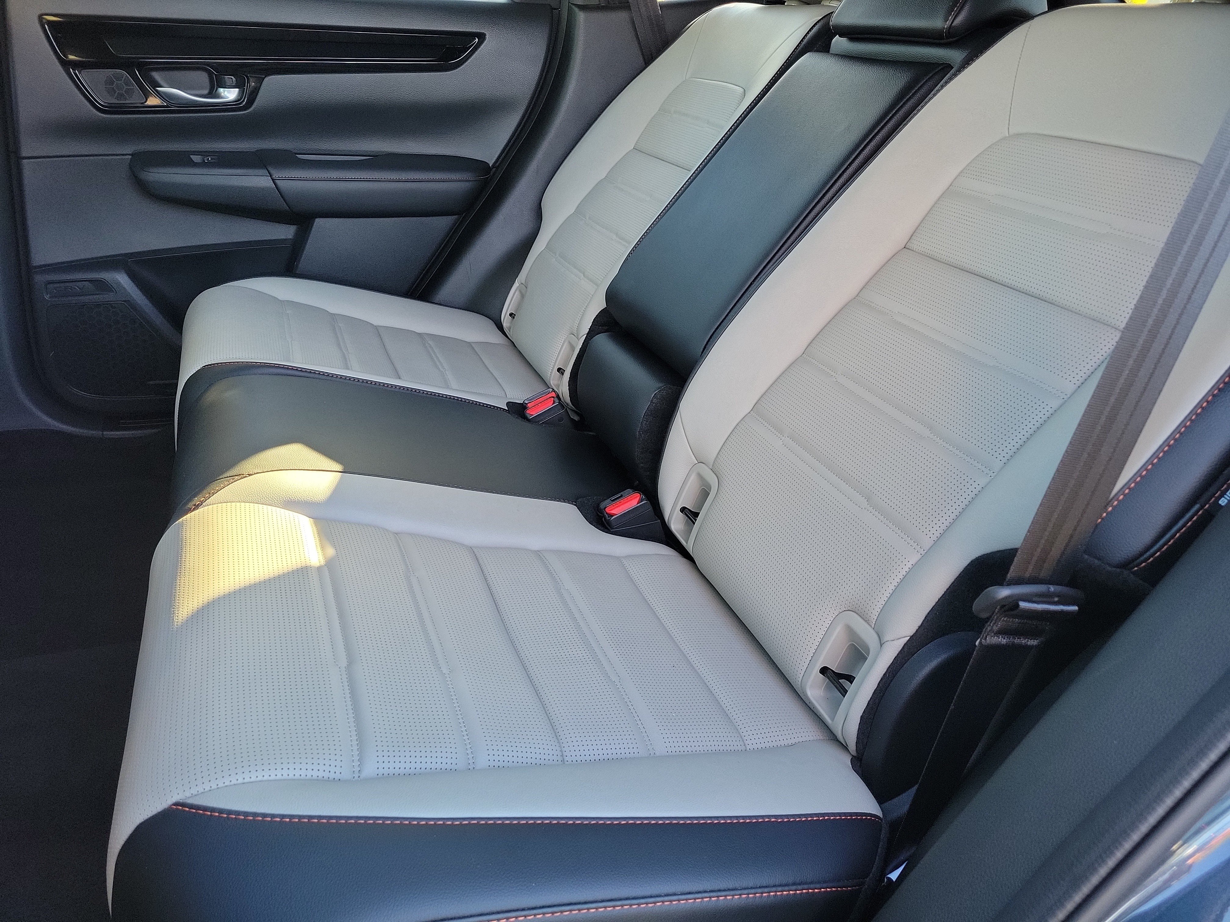 Used 2024 Honda CR-V Sport Touring image 12