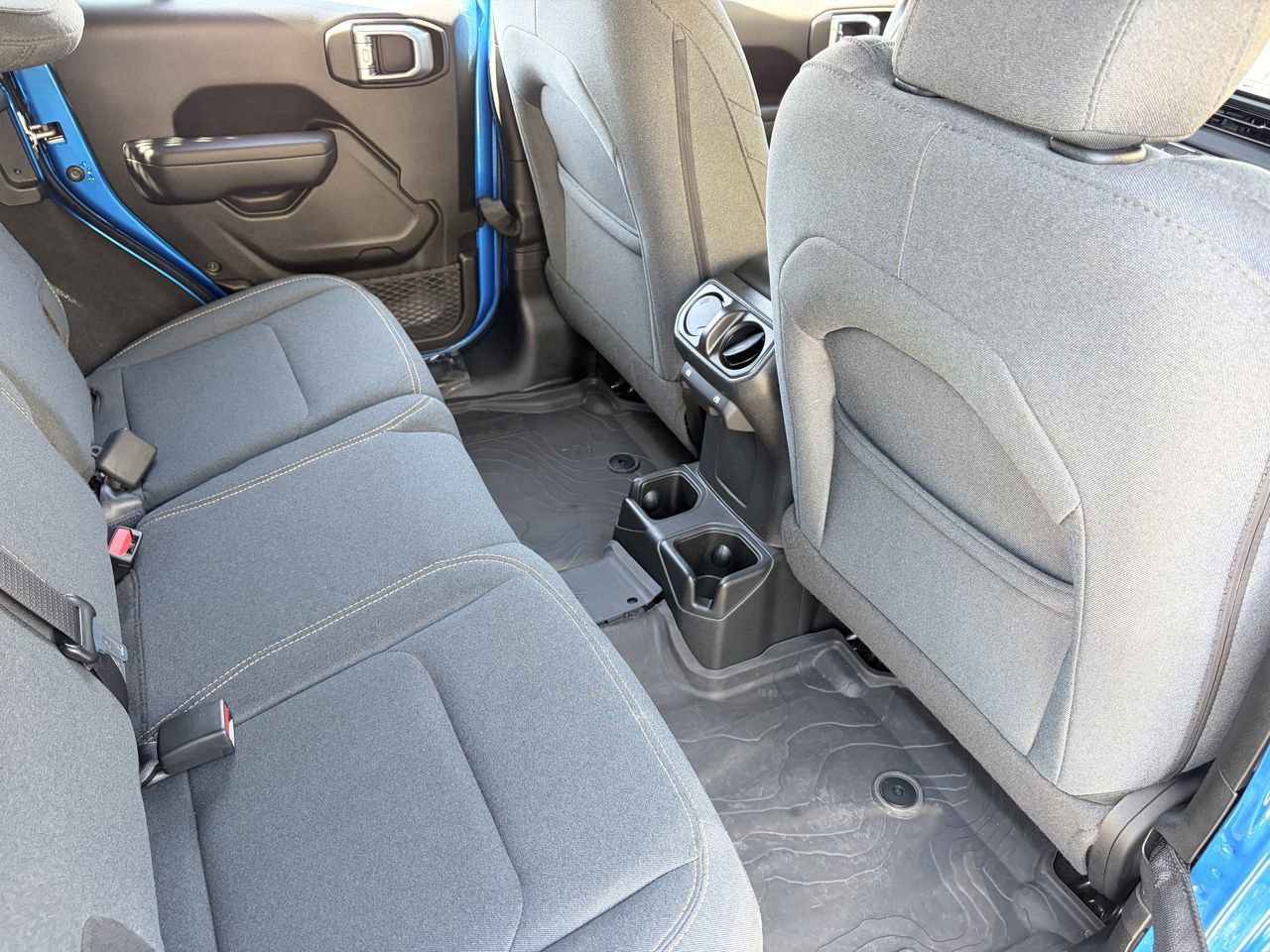 Used 2024 Jeep Wrangler Unlimited Sport AWD/4WD image 14