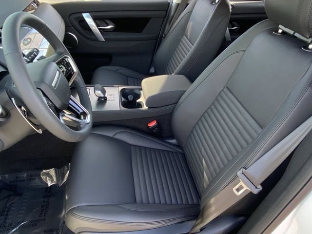 New 2025 Land Rover Discovery Sport S AWD/4WD image 7