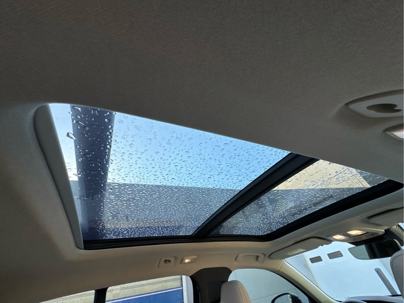 Used 2023 Volvo XC40 B5 Plus w/ Protection Package Premier image 24