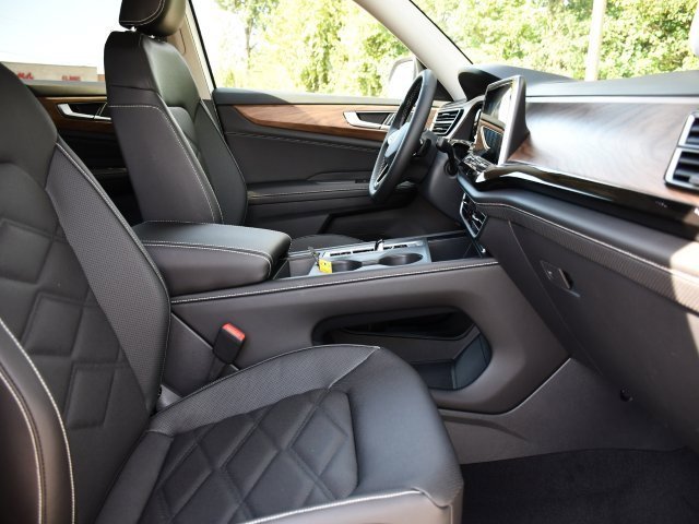 New 2026 Volkswagen Atlas SE image 28