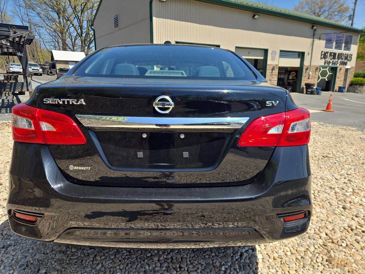 Used 2019 Nissan Sentra SV FWD image 6
