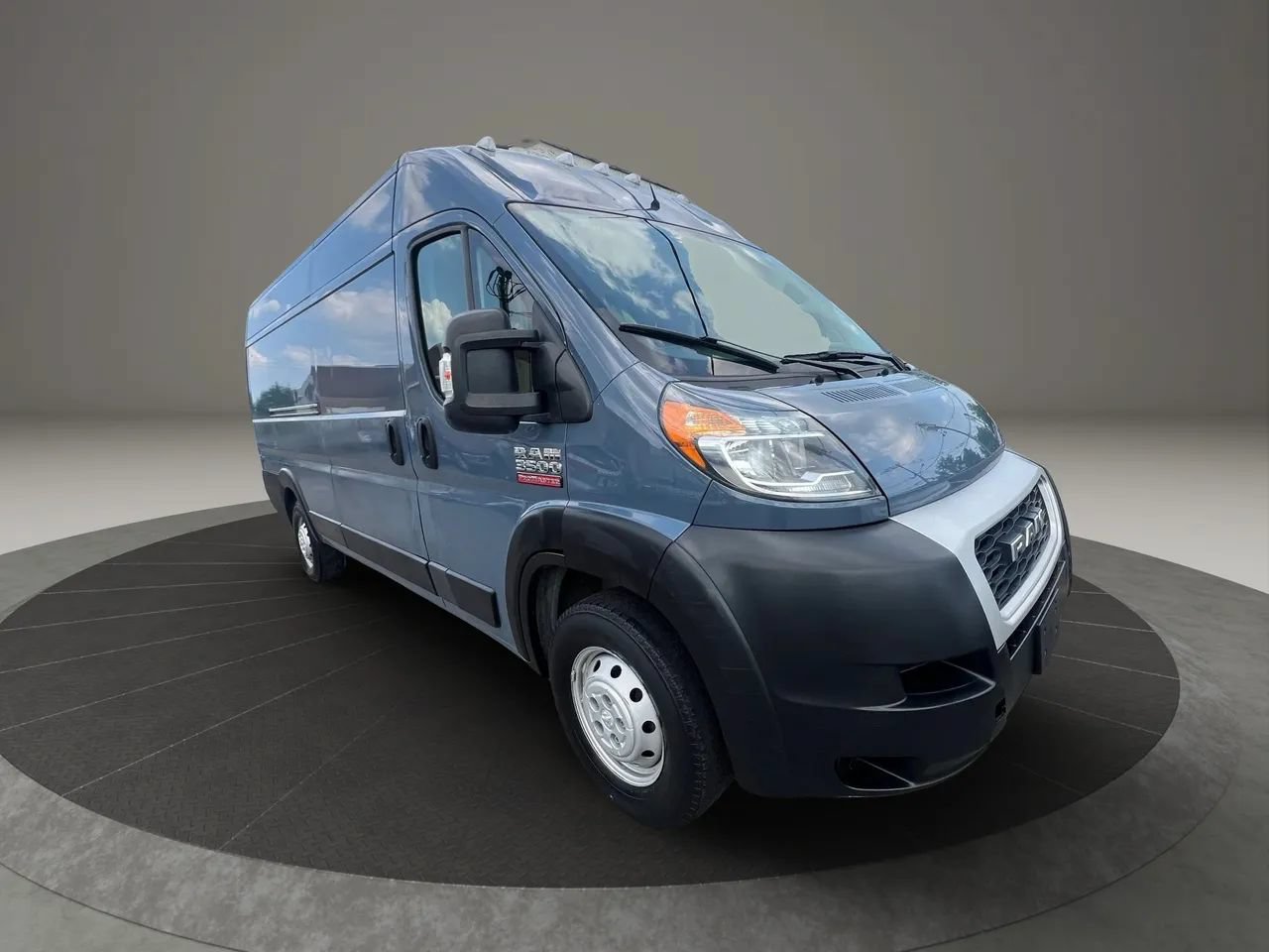 Used 2019 RAM ProMaster 3500 FWD image 2