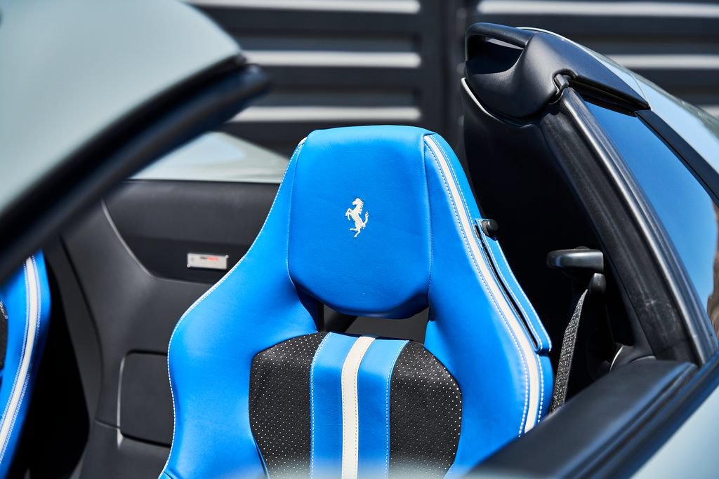Used 2023 Ferrari 812 GTS RWD image 14