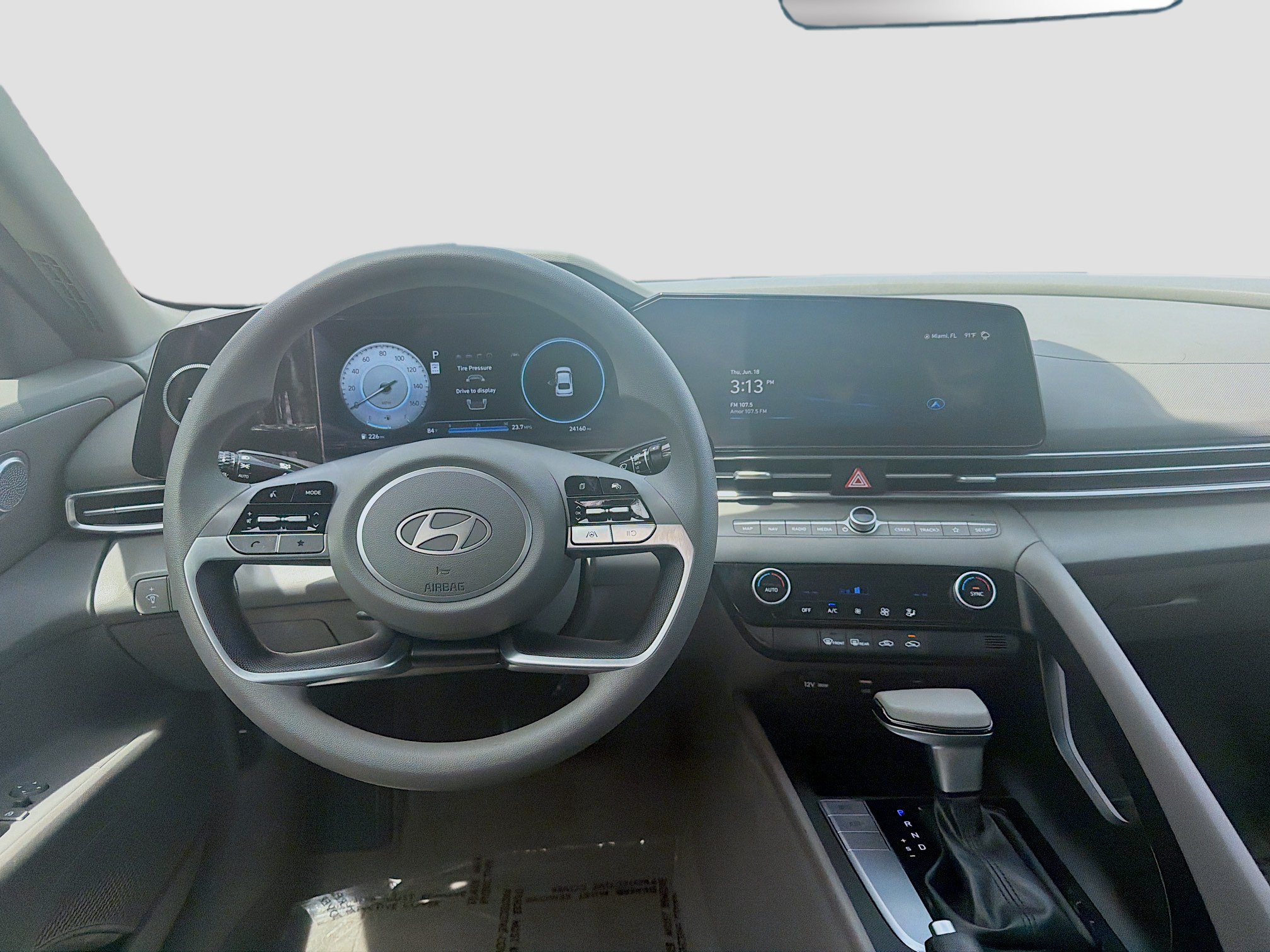 Used 2024 Hyundai Elantra SEL FWD image 18