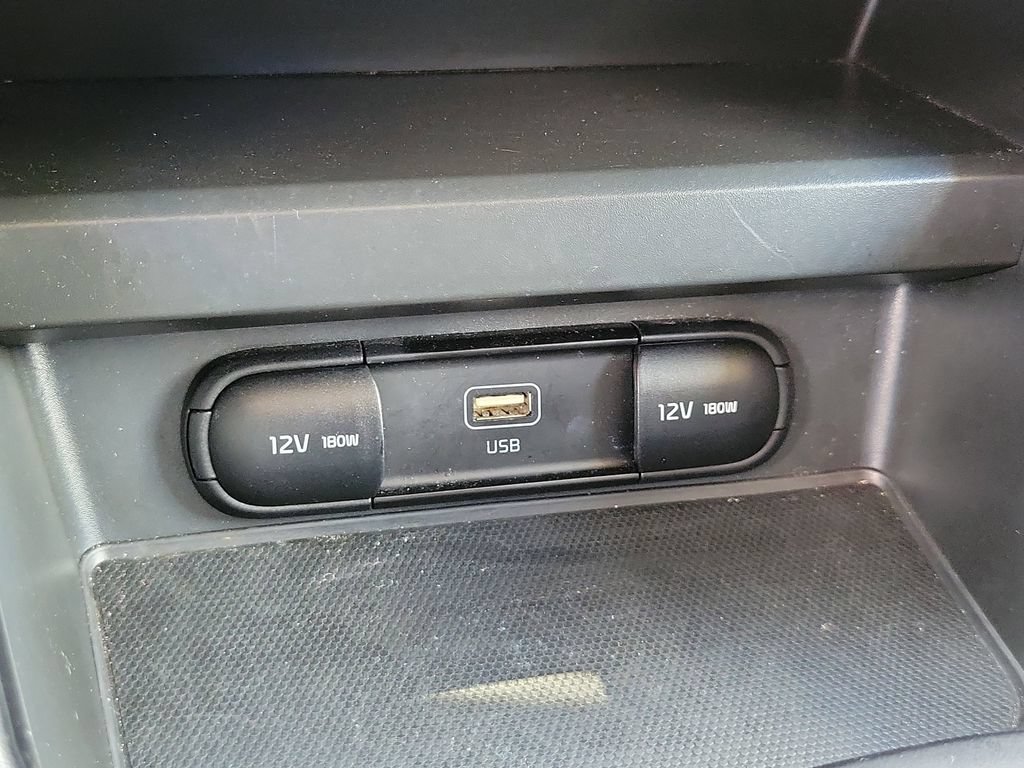 Used 2024 Kia Soul LX w/ Option Group 015 FWD image 28