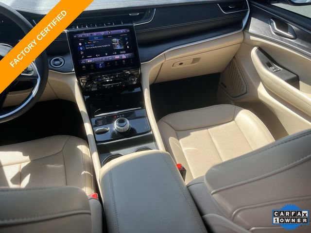 Certified 2024 Jeep Grand Cherokee L Limited w/ Luxury Tech Group II AWD/4WD image 16