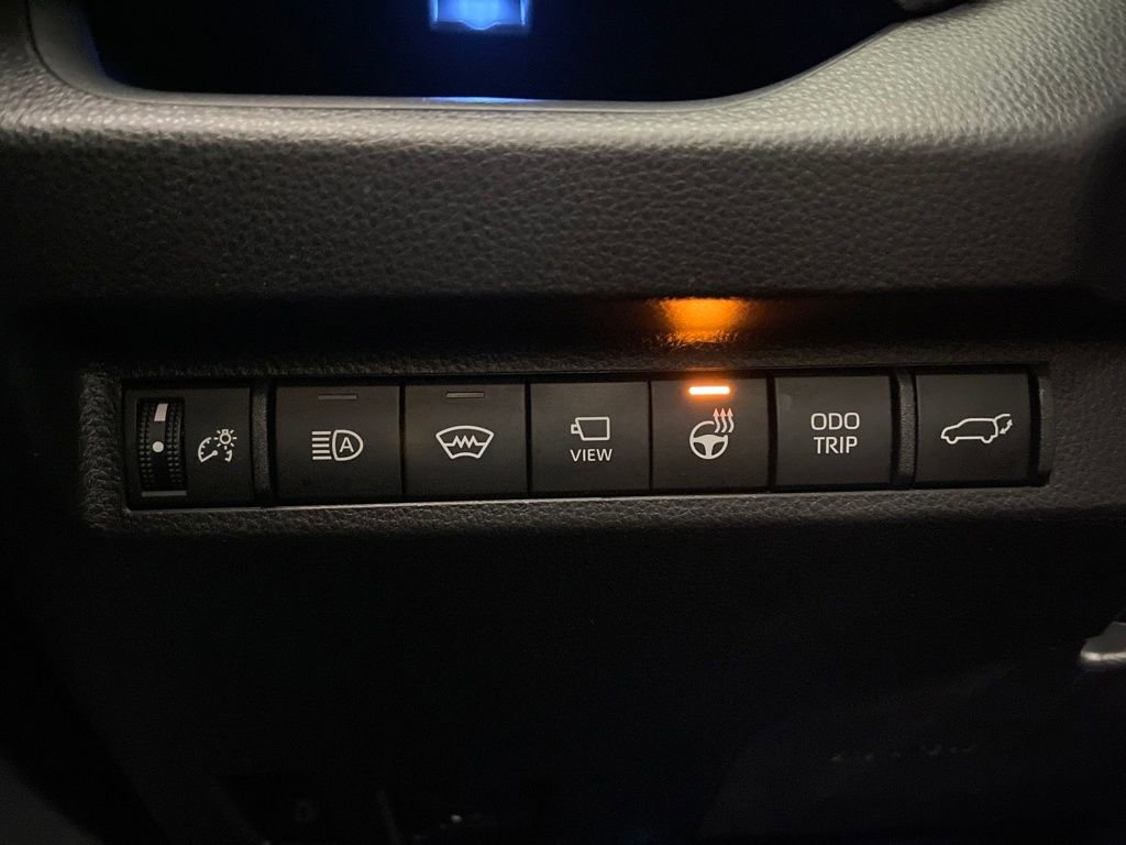 Used 2024 Toyota RAV4 XSE w/ Advanced Technology Package image 28