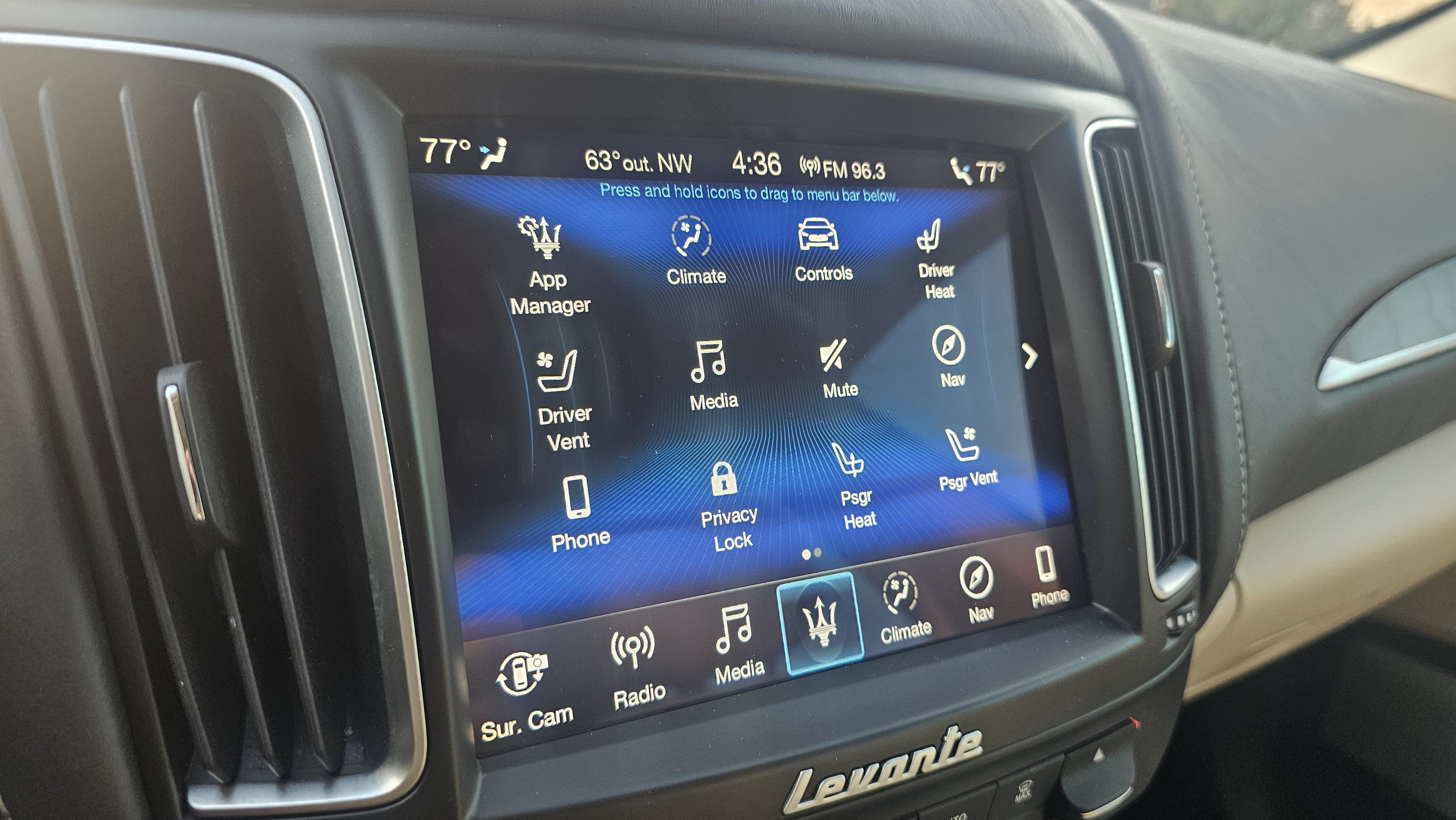 Used 2019 Maserati Levante GranLusso AWD/4WD image 45