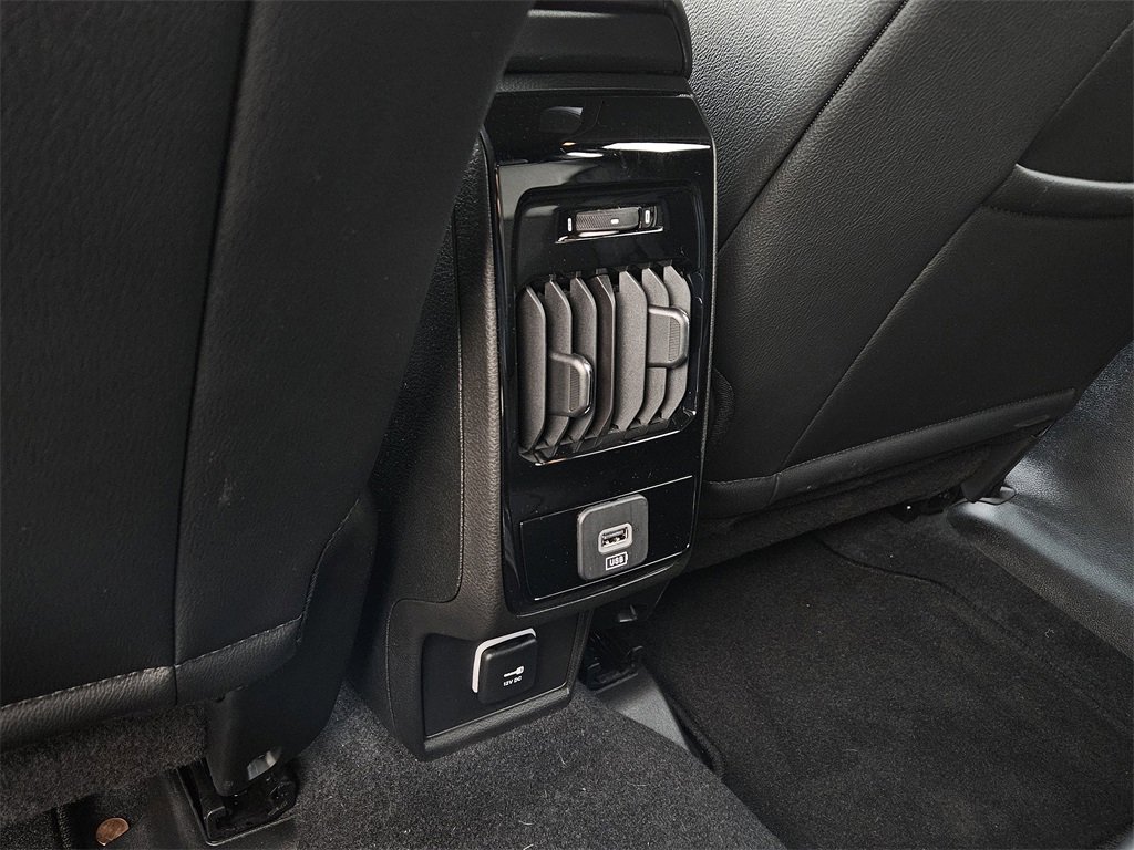 New 2026 Jeep Compass Latitude image 10