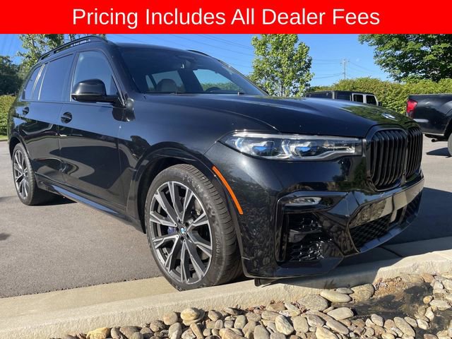 Used 2020 BMW X7 M50i w/ Dynamic Handling Package AWD/4WD image 12