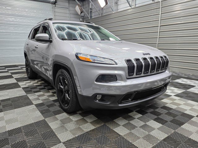Used 2017 Jeep Cherokee High Altitude FWD image 4