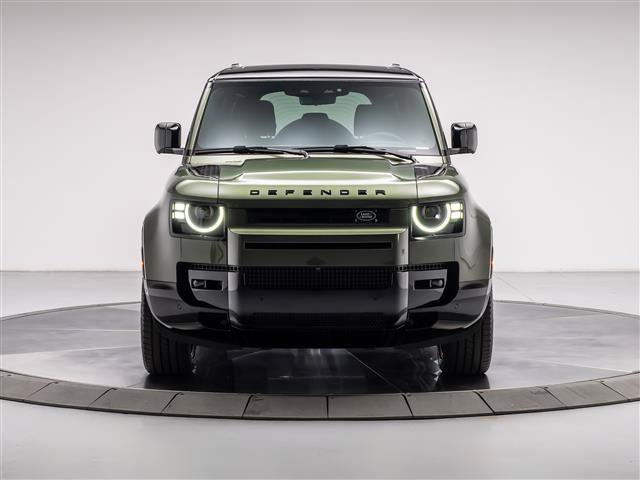 New 2026 Land Rover Defender 110 X-Dynamic SE AWD/4WD image 8