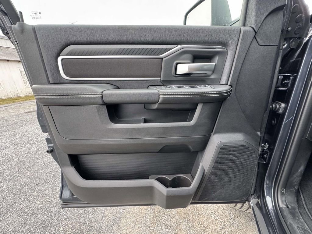 New 2026 RAM 2500 Big Horn AWD/4WD image 26