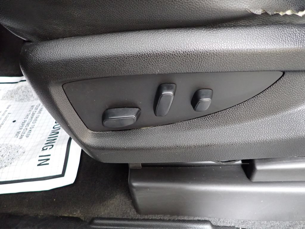 Used 2019 Chevrolet Suburban LT AWD/4WD image 2