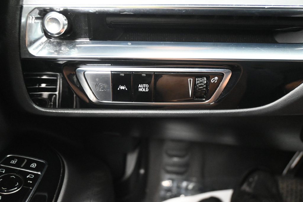 Used 2024 Cadillac Lyriq Luxury RWD image 14