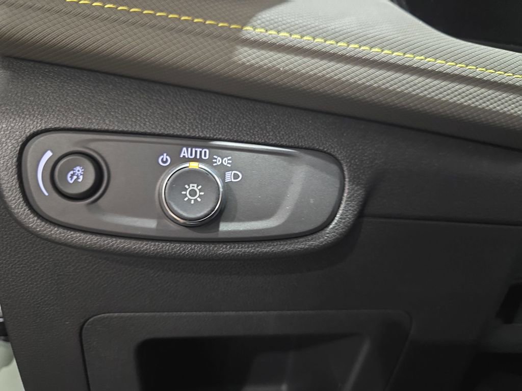 New 2025 Chevrolet TrailBlazer ACTIV w/ Convenience Package image 26