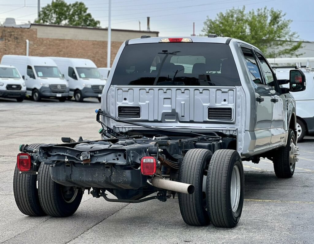 Used 2023 Ford F350 XLT AWD/4WD image 5