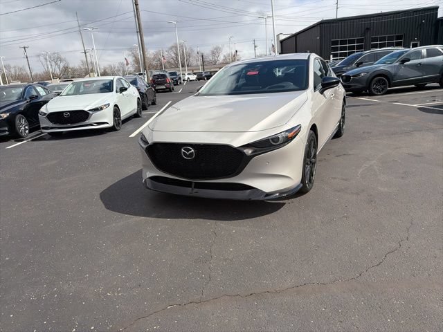 New 2026 MAZDA MAZDA3 Hatchback w/Premium Plus Pkg AWD/4WD image 17
