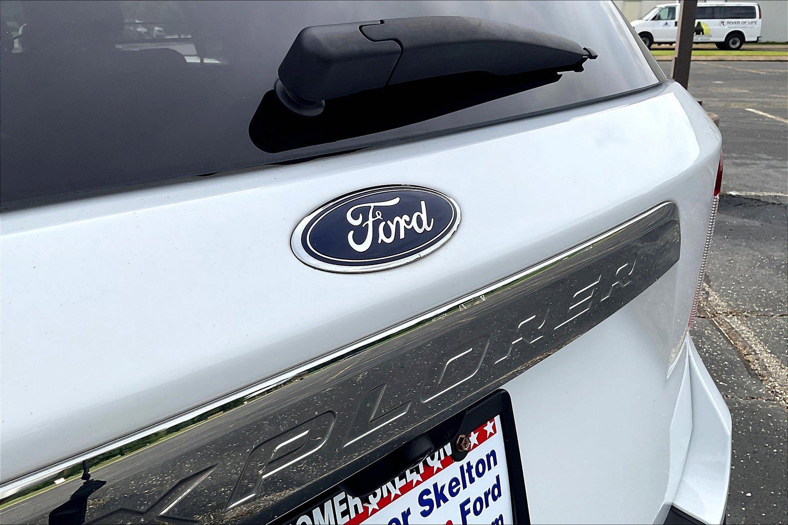 Used 2023 Ford Explorer Limited image 29