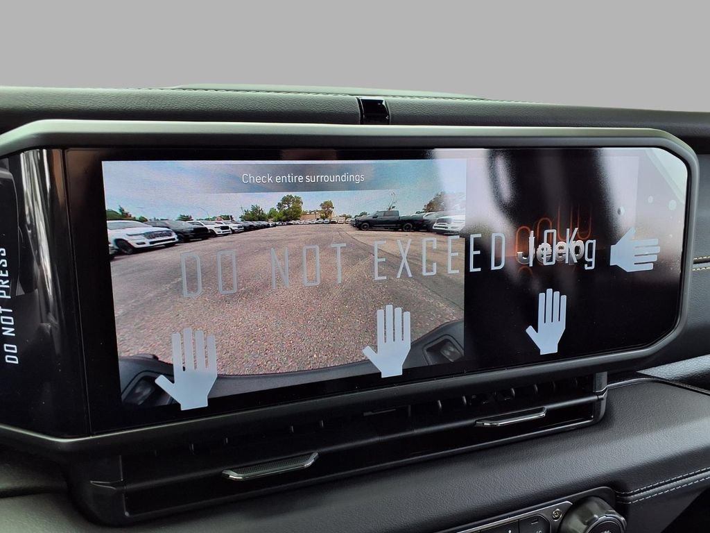 New 2026 Jeep Gladiator Sport AWD/4WD image 6