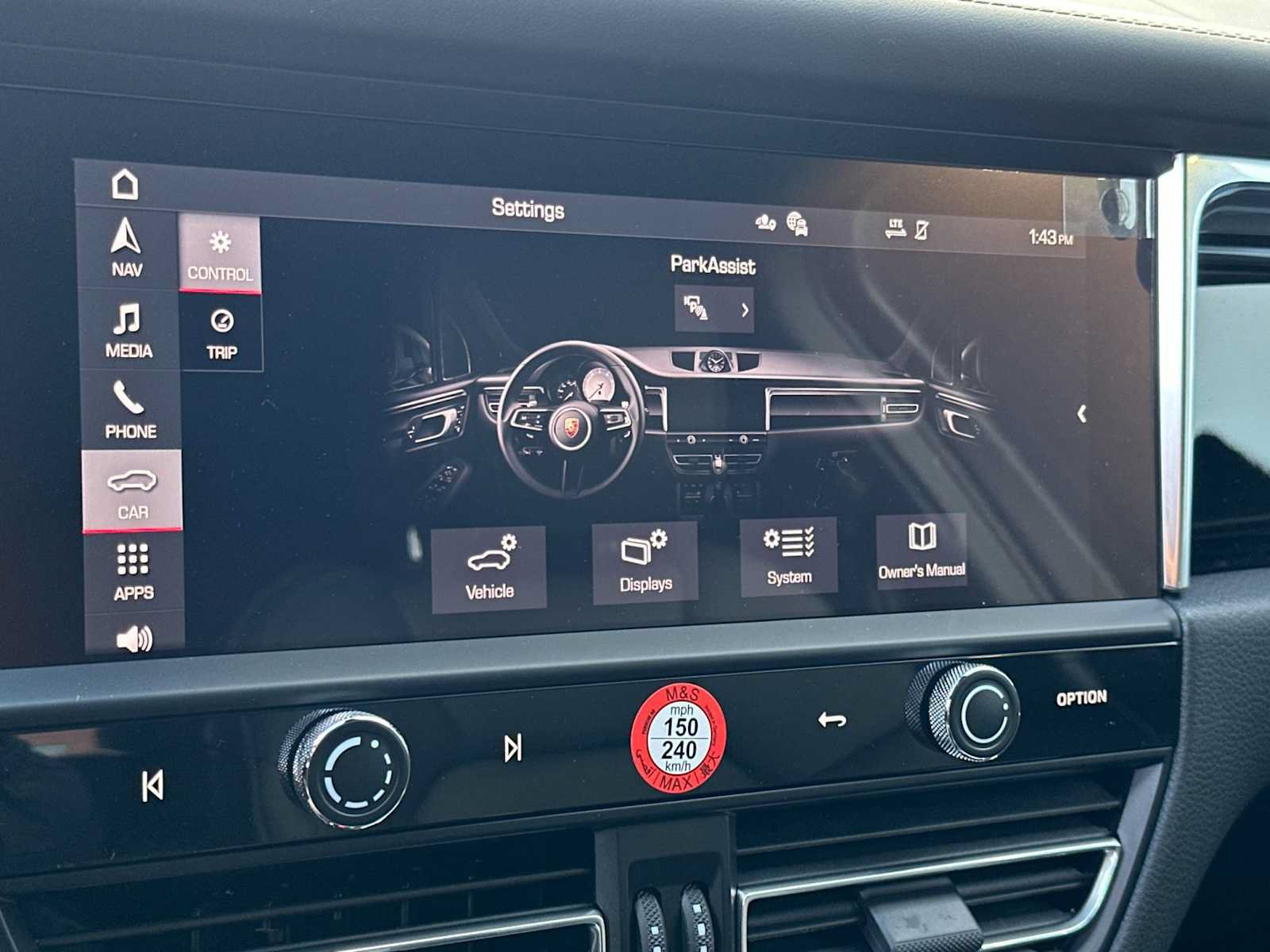 New 2025 Porsche Macan AWD/4WD image 21