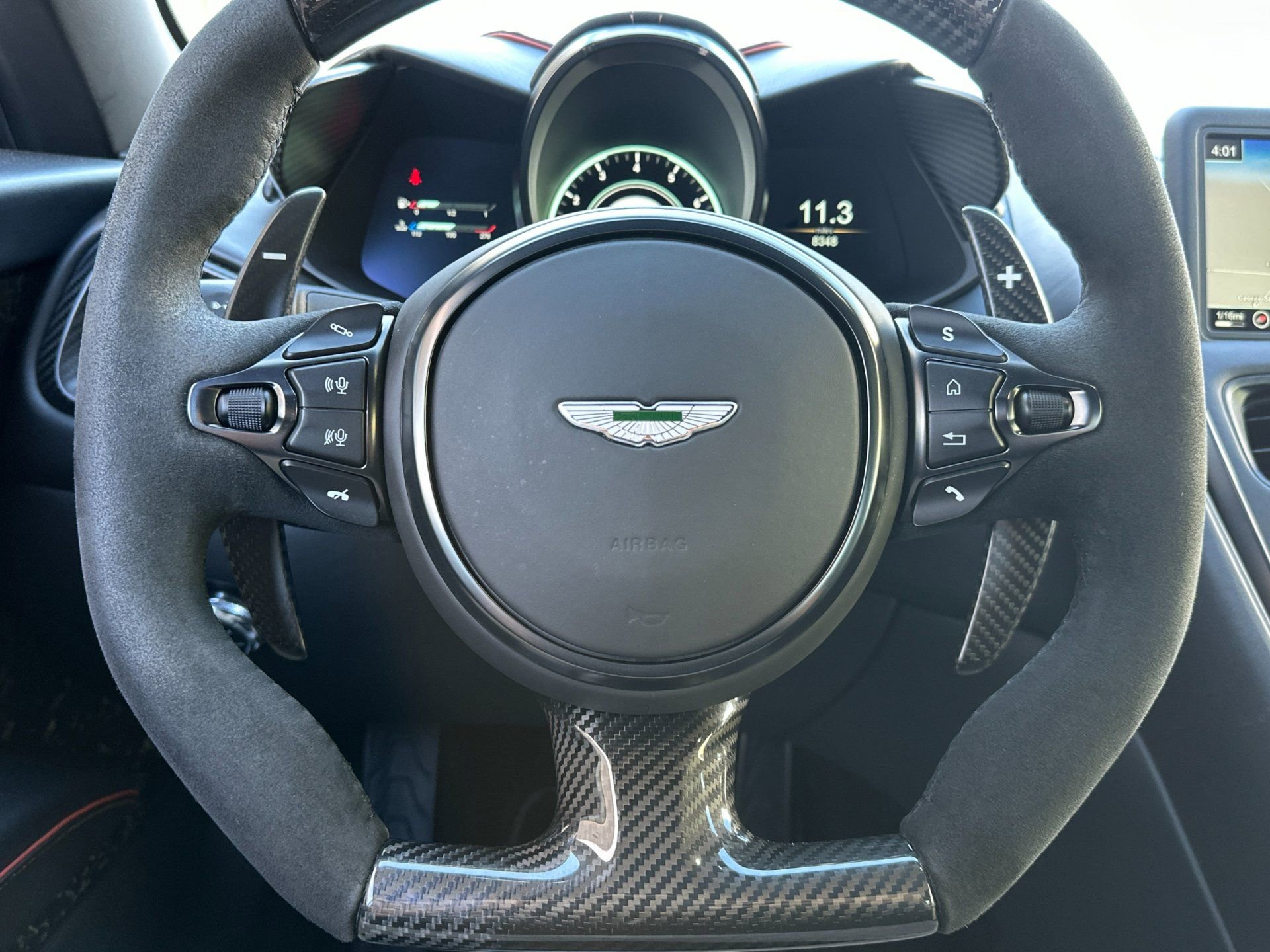 Used 2019 Aston Martin DBS Superleggera image 11
