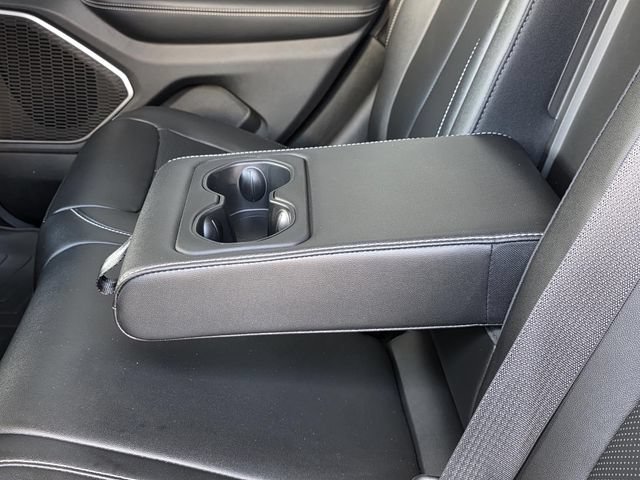 Used 2024 Jeep Grand Cherokee Limited w/ Luxury Tech Group II RWD image 9
