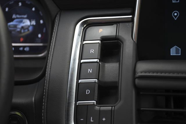 Used 2024 Chevrolet Suburban LT AWD/4WD image 18