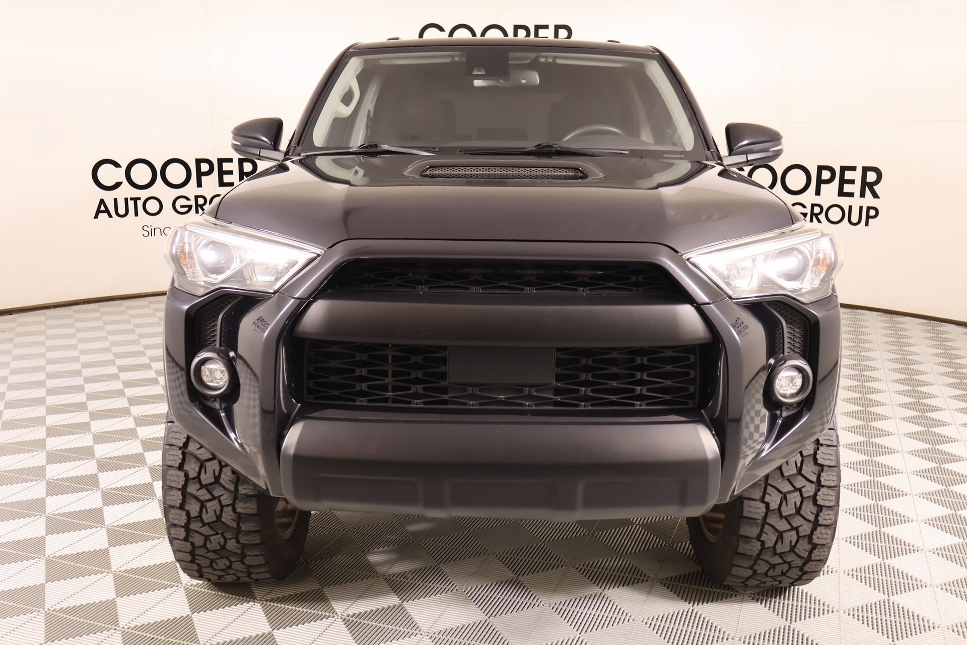 Used 2022 Toyota 4Runner TRD Off-Road Premium AWD/4WD image 11