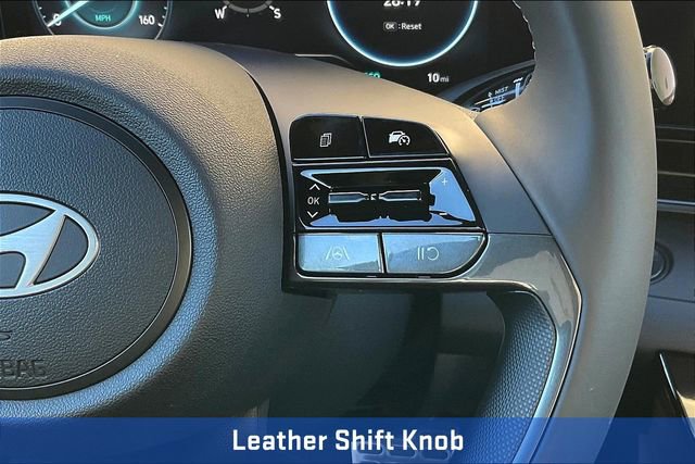 New 2025 Hyundai Elantra SEL image 21