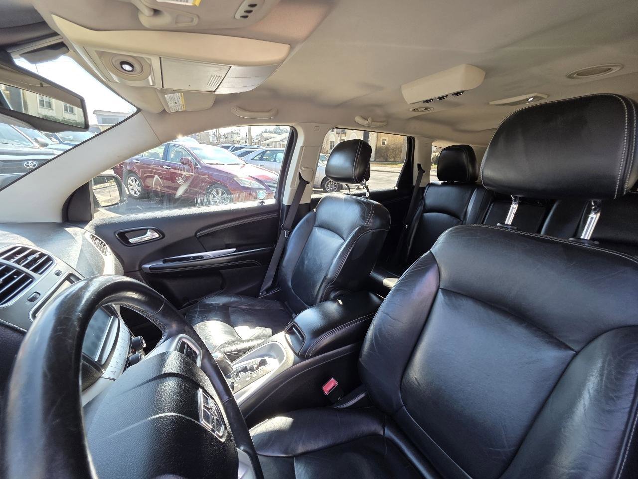Used 2015 Dodge Journey SXT w/ Flexible Seating Group image 12