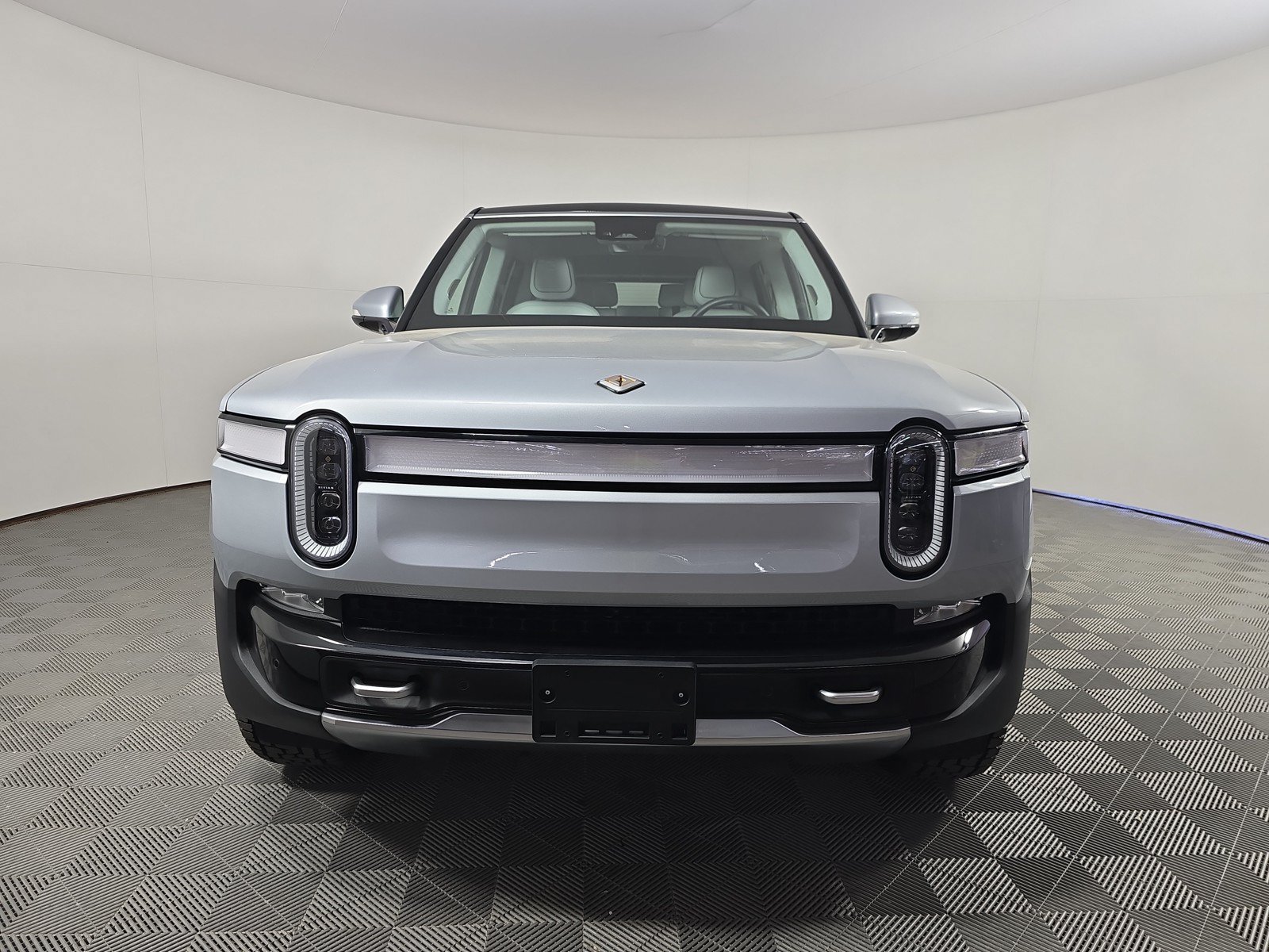 Used 2023 Rivian R1S Launch Edition AWD/4WD image 8