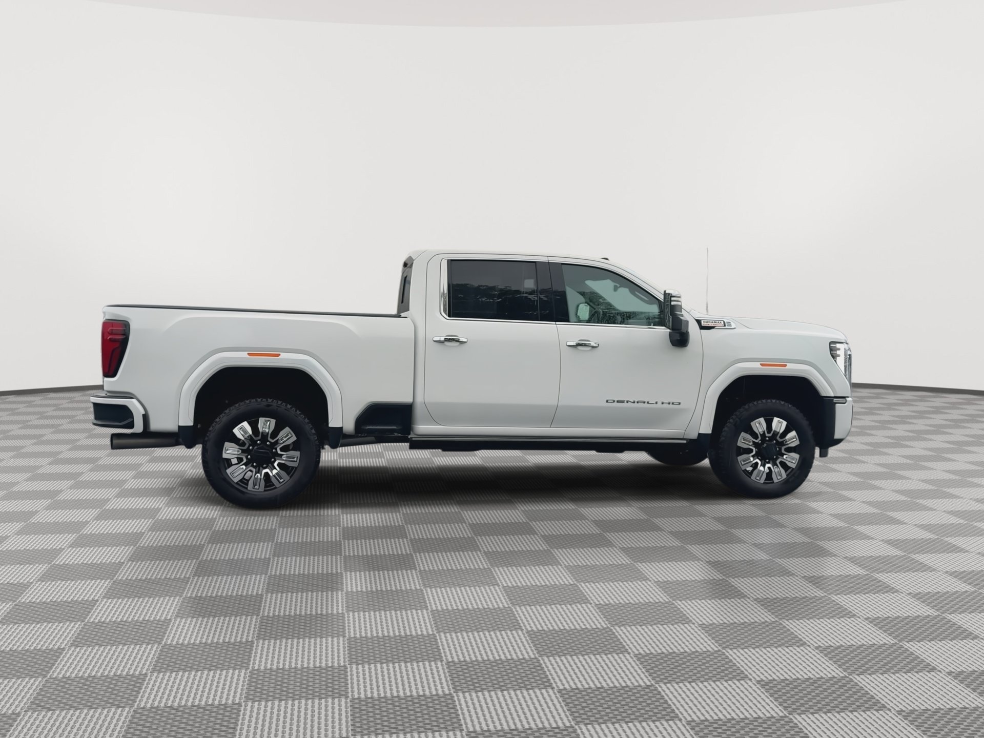 Certified 2025 GMC Sierra 3500 Denali w/ Denali Reserve Package AWD/4WD image 9