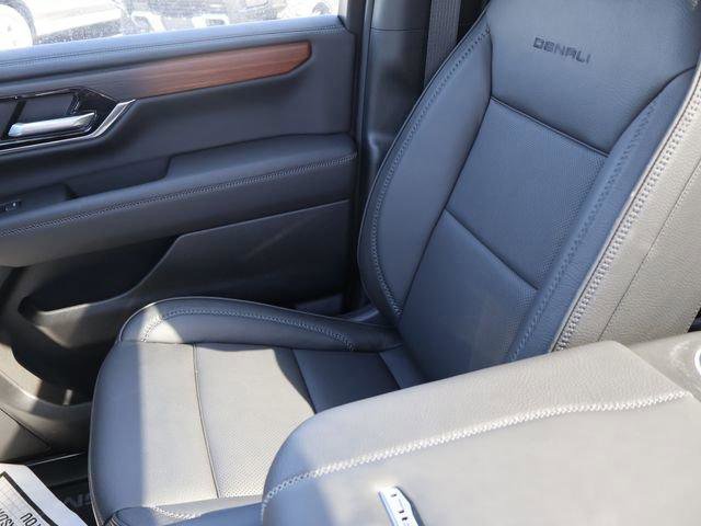 New 2026 GMC Yukon XL Denali w/ Sun & Power Step Package AWD/4WD image 69
