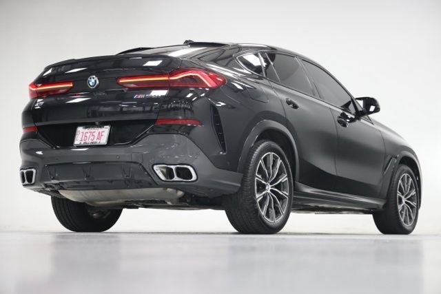 Used 2025 BMW X6 M60i w/ Parking Assistance Package AWD/4WD image 18
