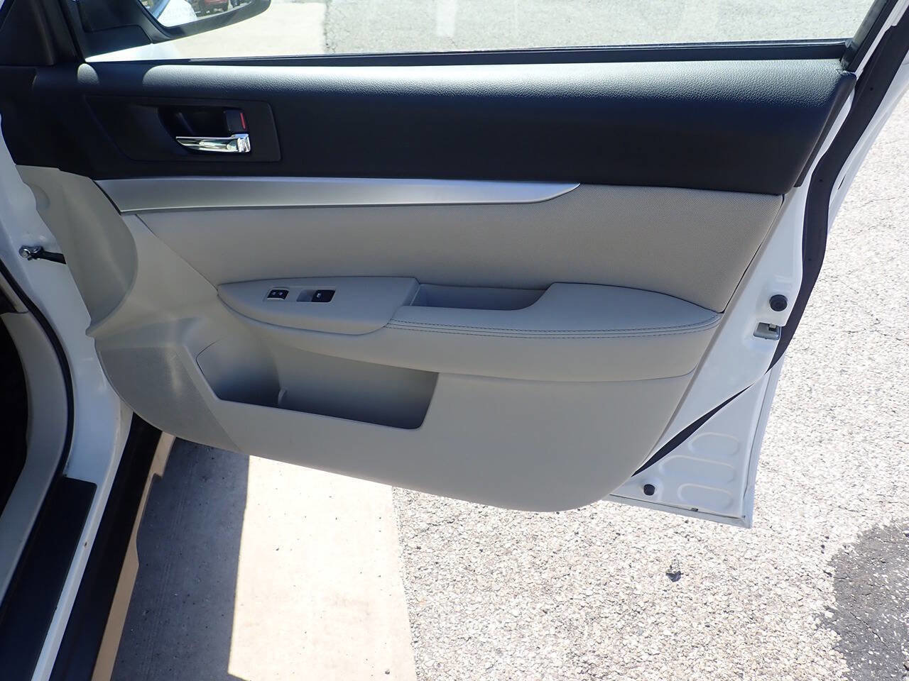 Used 2013 Subaru Outback 2.5i Premium w/ Popular Pkg 1B image 26
