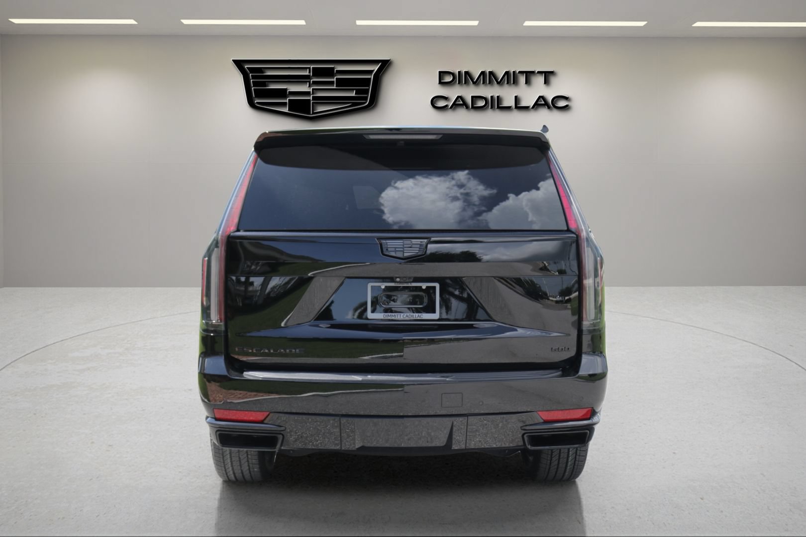 Certified 2023 Cadillac Escalade Premium Luxury RWD image 6