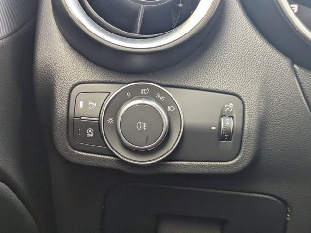 Used 2023 Alfa Romeo Stelvio Veloce image 32