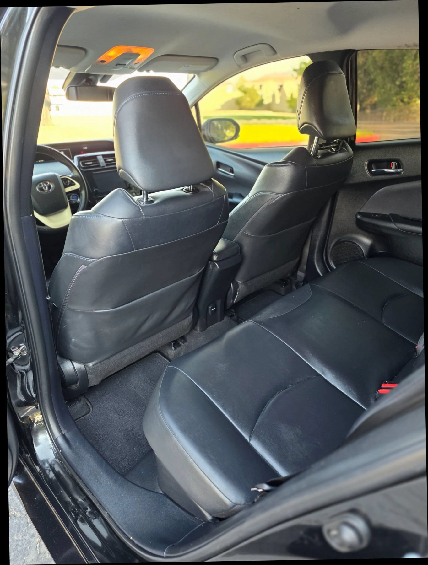 Used 2016 Toyota Prius Four Touring FWD image 34