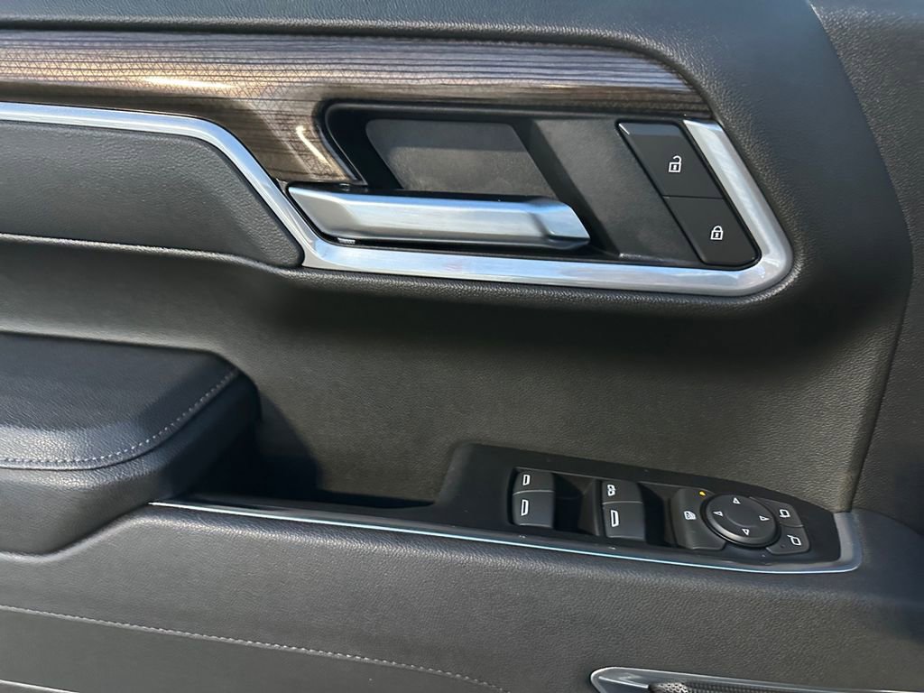 Used 2025 Chevrolet Silverado 1500 RST image 11