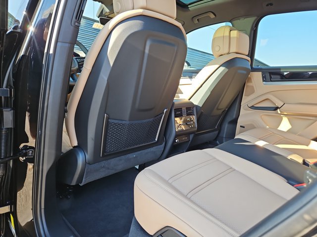 New 2026 Porsche Cayenne AWD/4WD image 22
