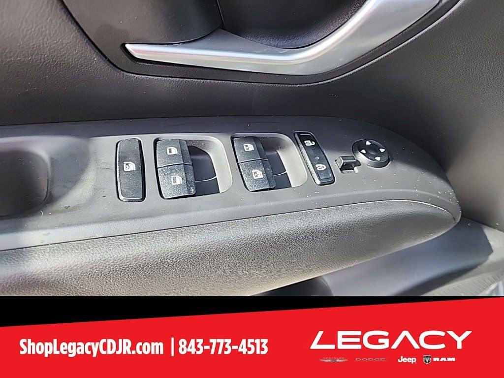 Used 2023 Hyundai Santa Cruz Night image 17