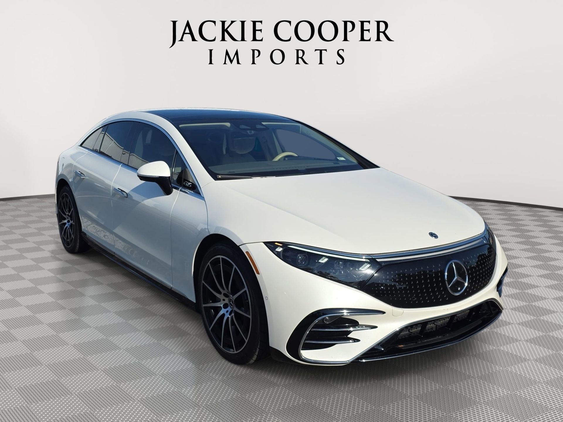 Used 2022 Mercedes-Benz EQS 450+ Sedan image 3